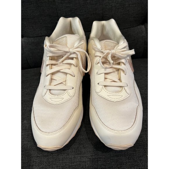 Nike Womens Outburst Size 12 - Picture 2 of 7